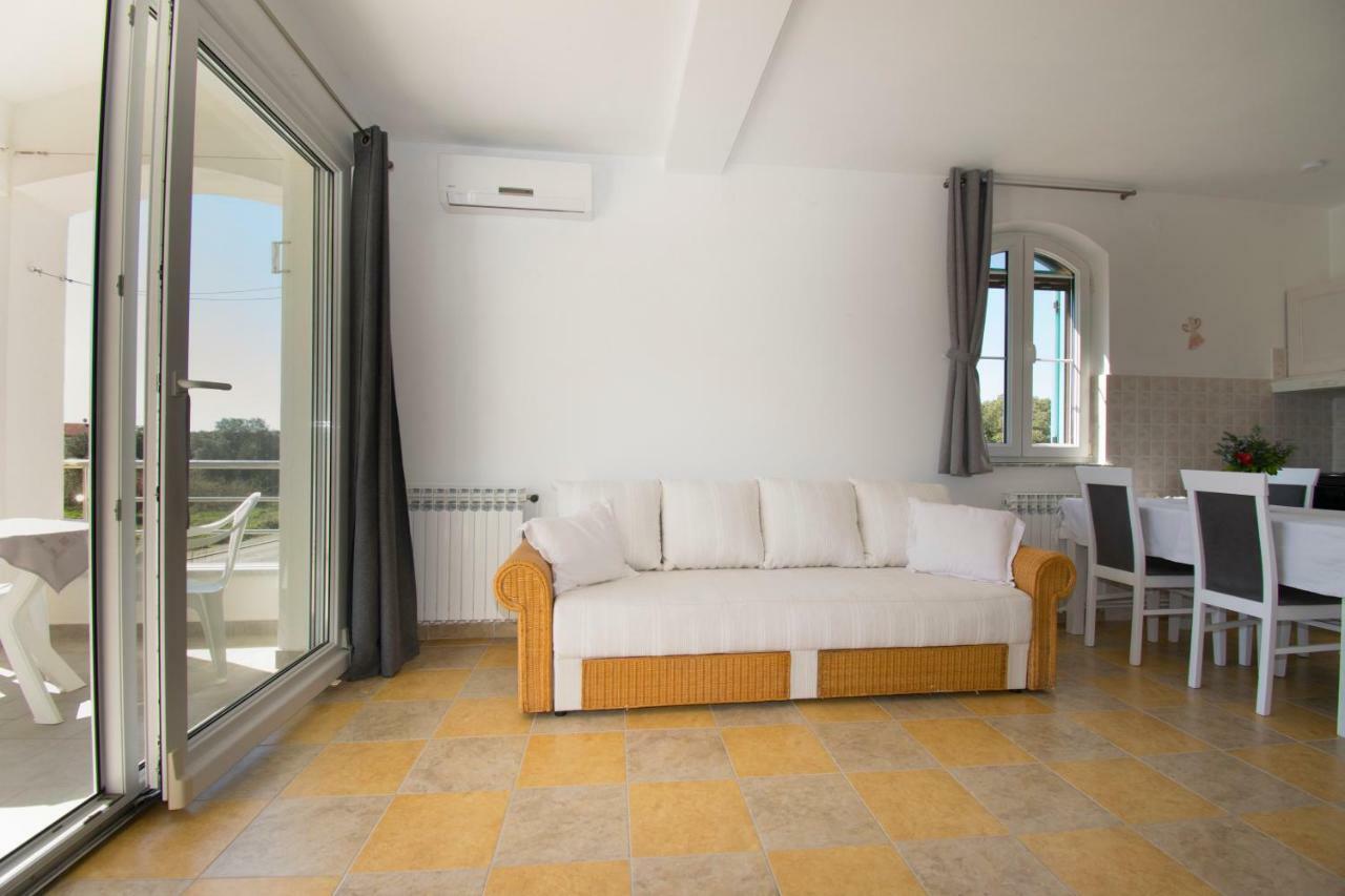 Apartman Mendula Premantura Exteriér fotografie