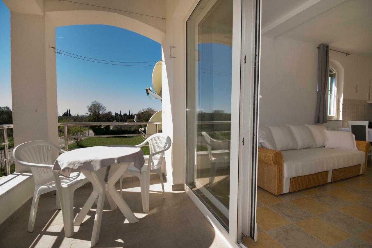 Apartman Mendula Premantura Exteriér fotografie