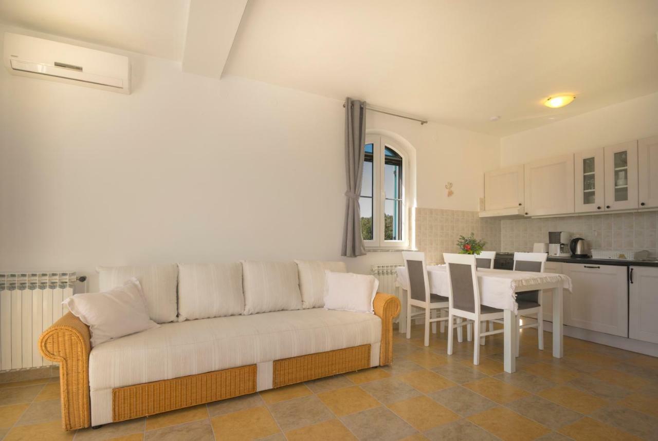 Apartman Mendula Premantura Exteriér fotografie